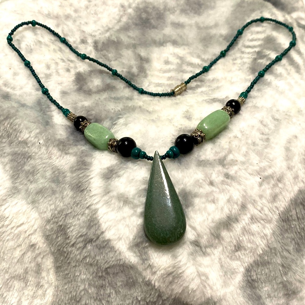 💖 5/$25 Green jade marble stone necklace